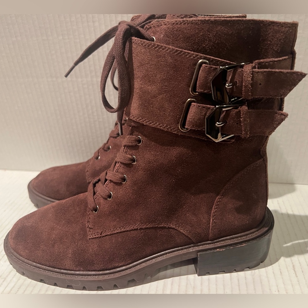 VINCE CAMUTO Fawdry Chocolate Brown Suede Lace Up Combat Motto Boot Size 7M NEW - Picture 2 of 14
